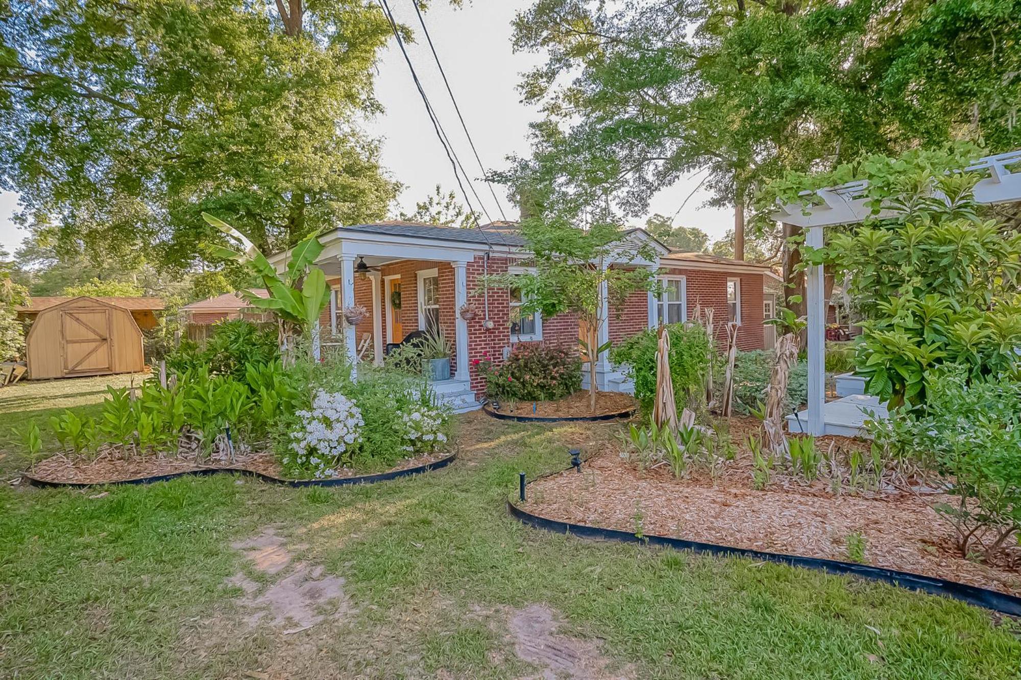 Urban Nest Cottage - Book Now! Beaufort Exterior photo