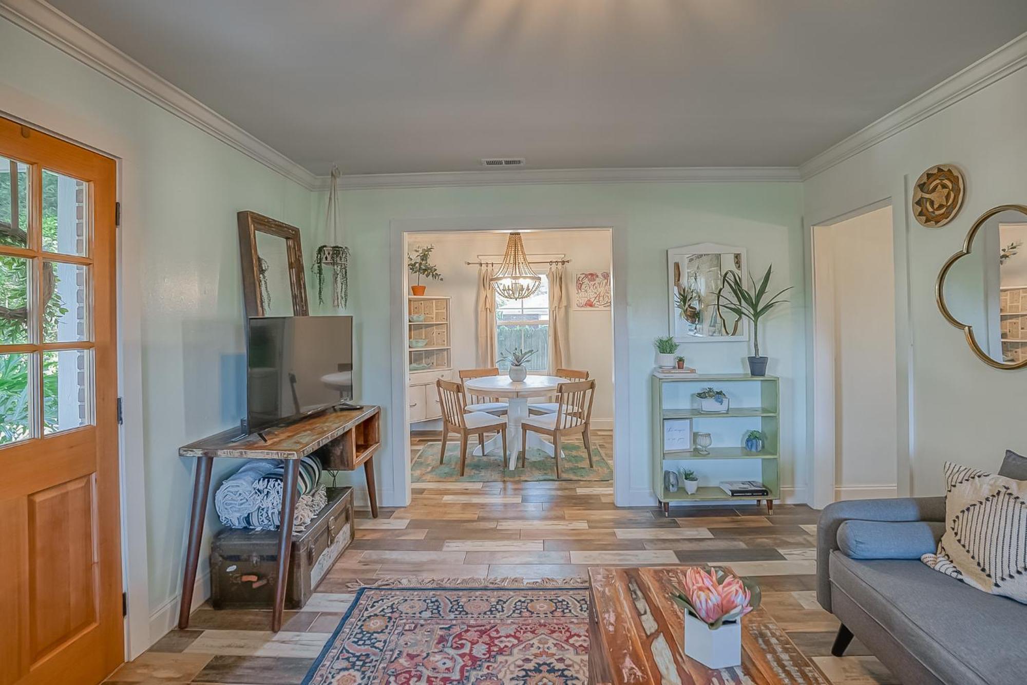 Urban Nest Cottage - Book Now! Beaufort Exterior photo